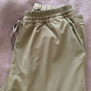 Lululemon joggers